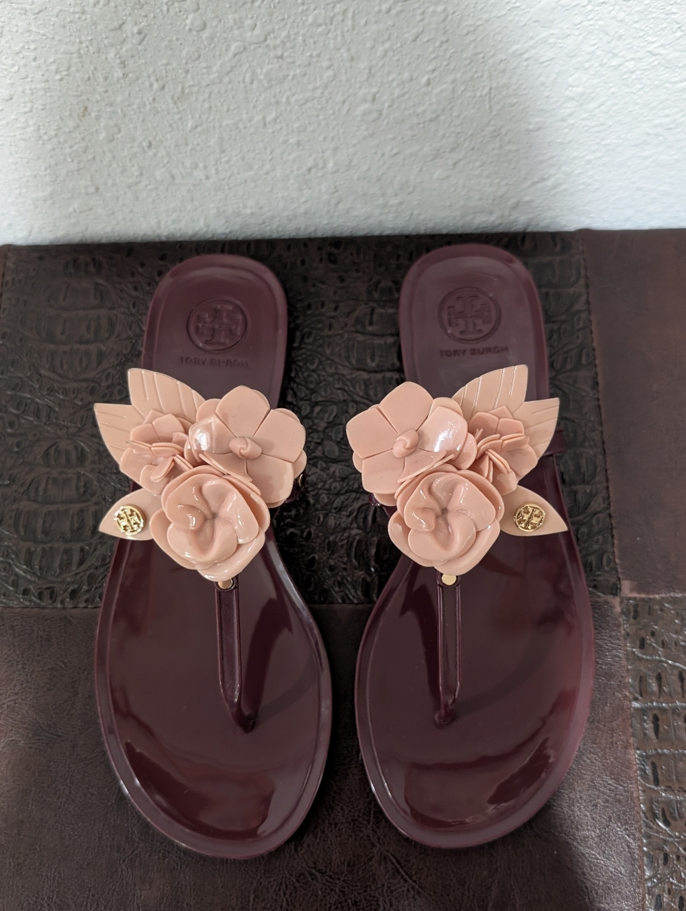 NEW Tory Burch Blossom Jelly Thong Flip Flop Sandals Royal/Victorian Rose size 7 - Picture 2 of 11